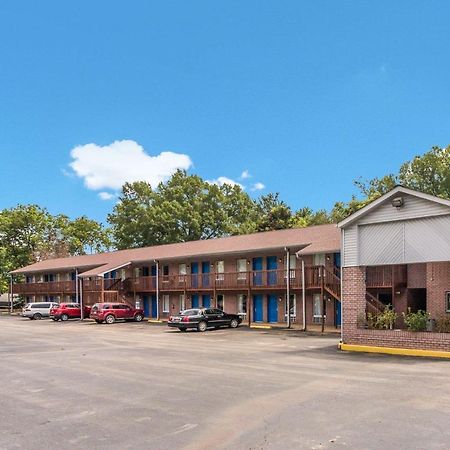 Rodeway Inn Bolivar Екстер'єр фото